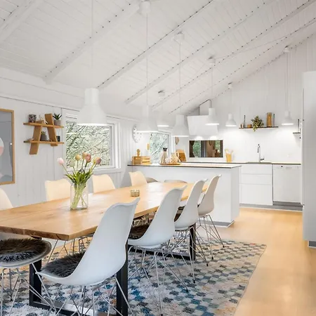 Julie - 1-5km From The Sea By Interhome Fano